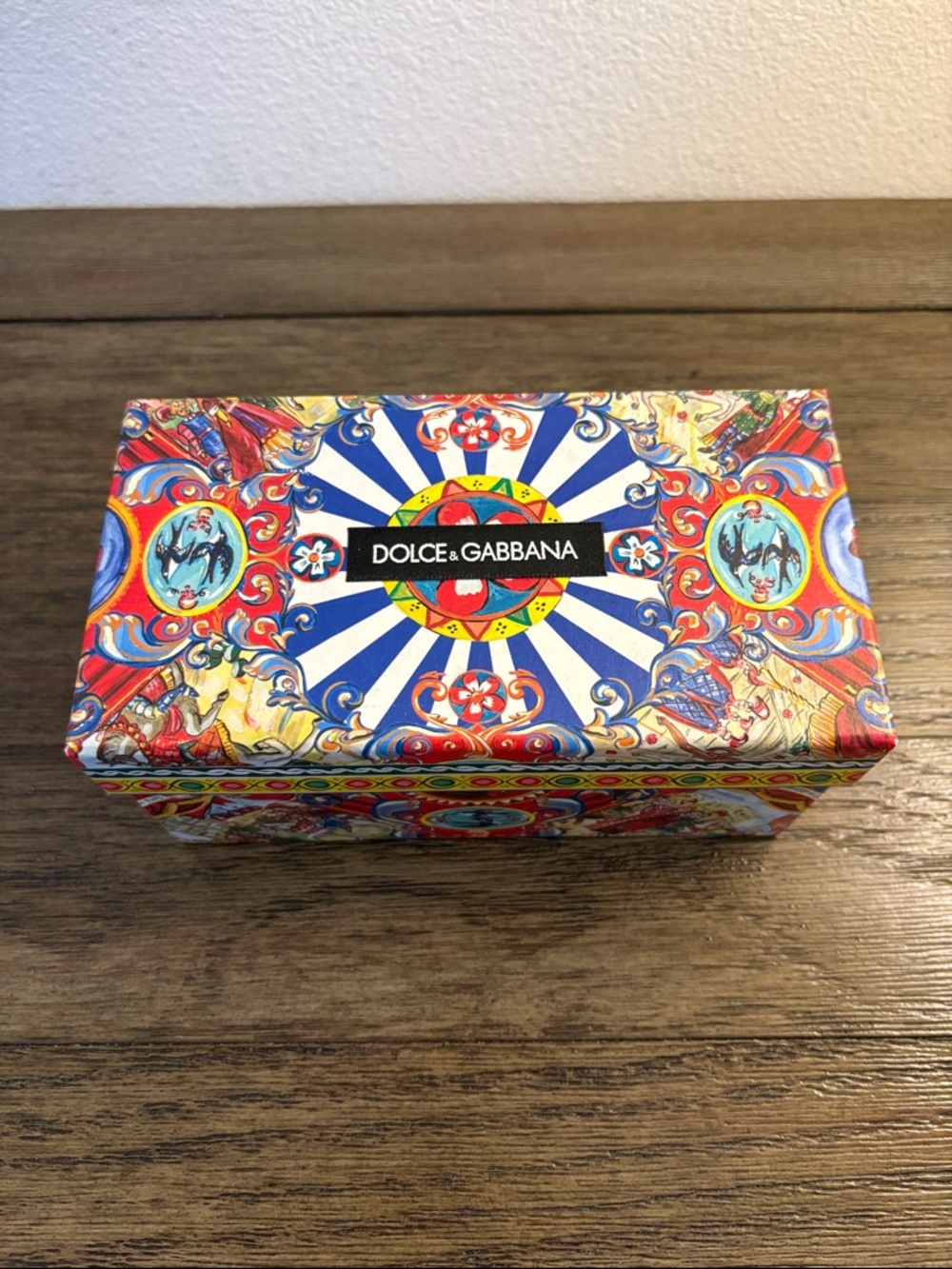 NIB [Dolce & Gabbana] Cat Eye Sicilian Carretto Callet Circus White Sunglasses - Picture 16 of 16